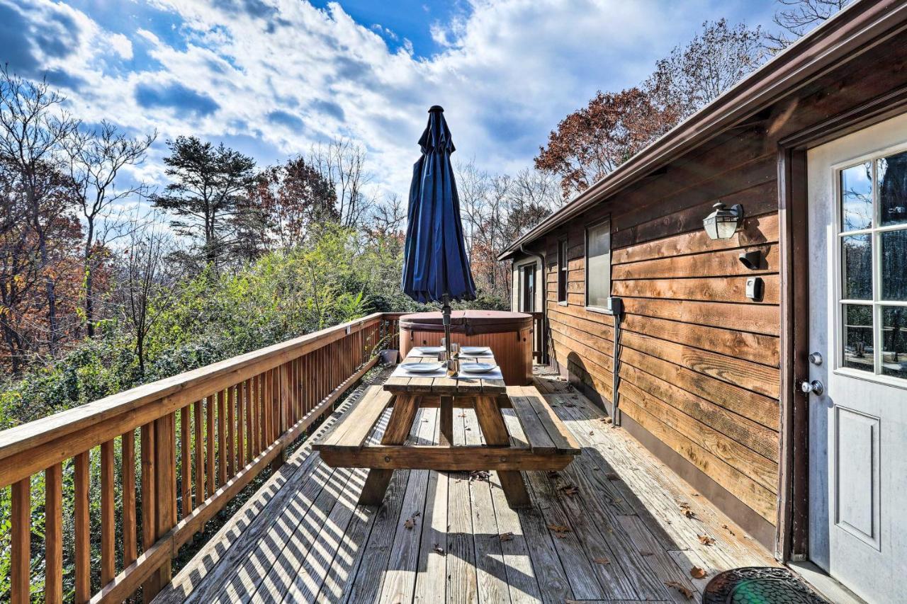 Вілла Calming Shenandoah Valley Cabin With Hot Tub! Лурей Екстер'єр фото