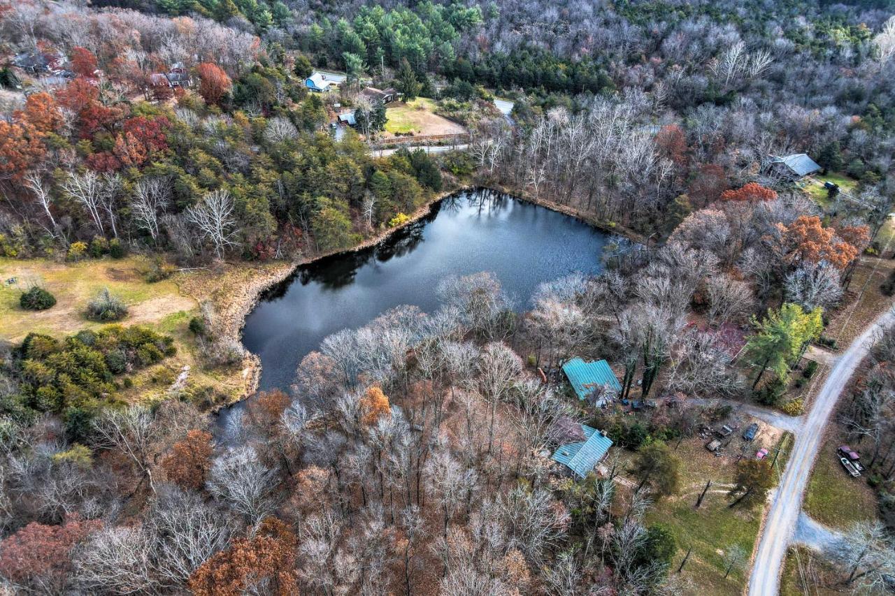 Вілла Calming Shenandoah Valley Cabin With Hot Tub! Лурей Екстер'єр фото