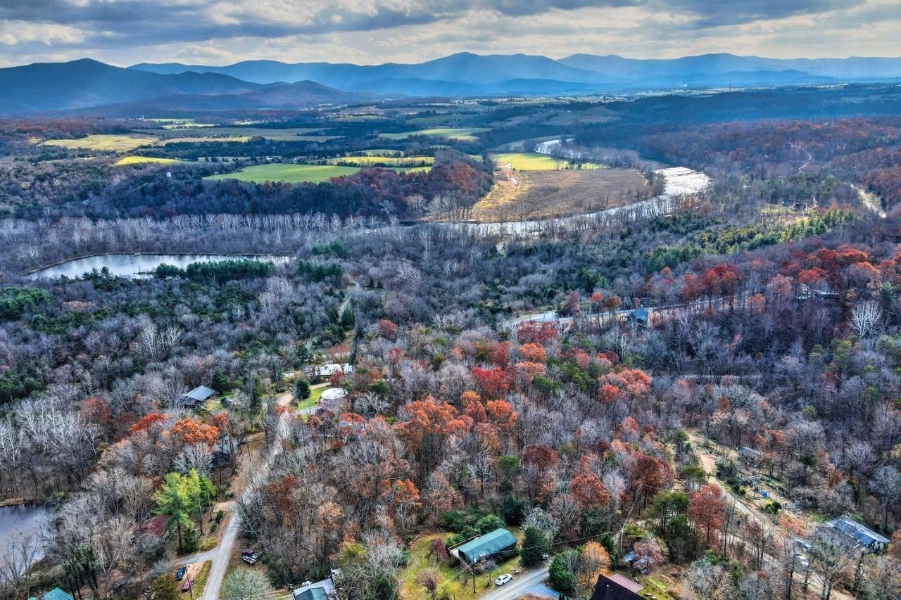 Вілла Calming Shenandoah Valley Cabin With Hot Tub! Лурей Екстер'єр фото